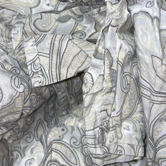 Queen Size - Picture 2 of 3